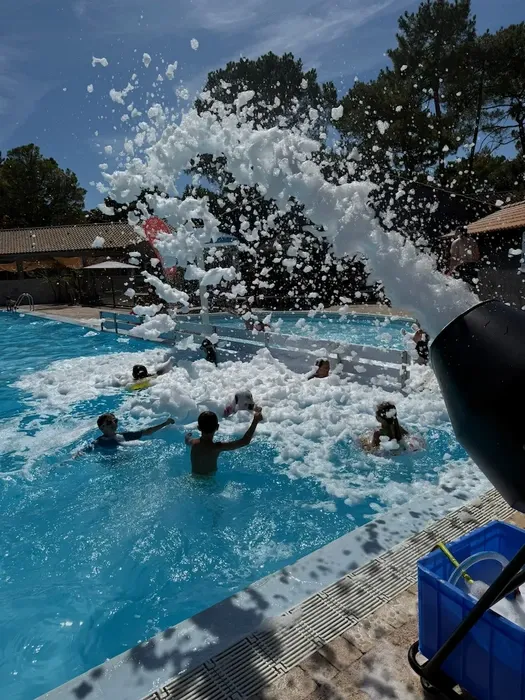 Le canon à mousse de l'espace aquatique de Kabana Village